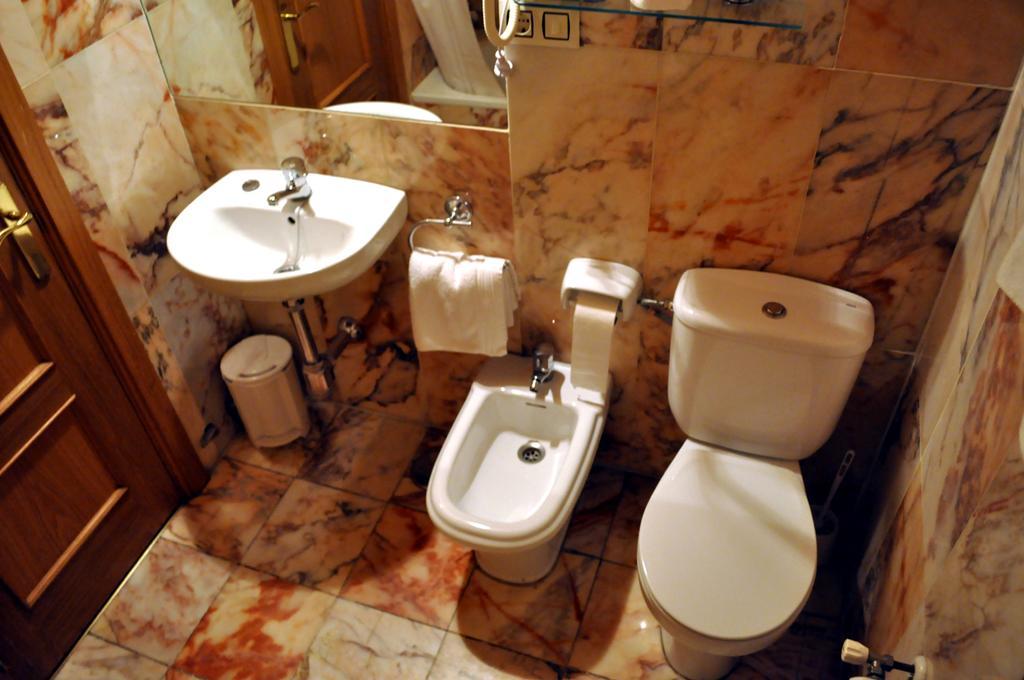 Hotel Restaurante La Parra ラ・フランカ エクステリア 写真